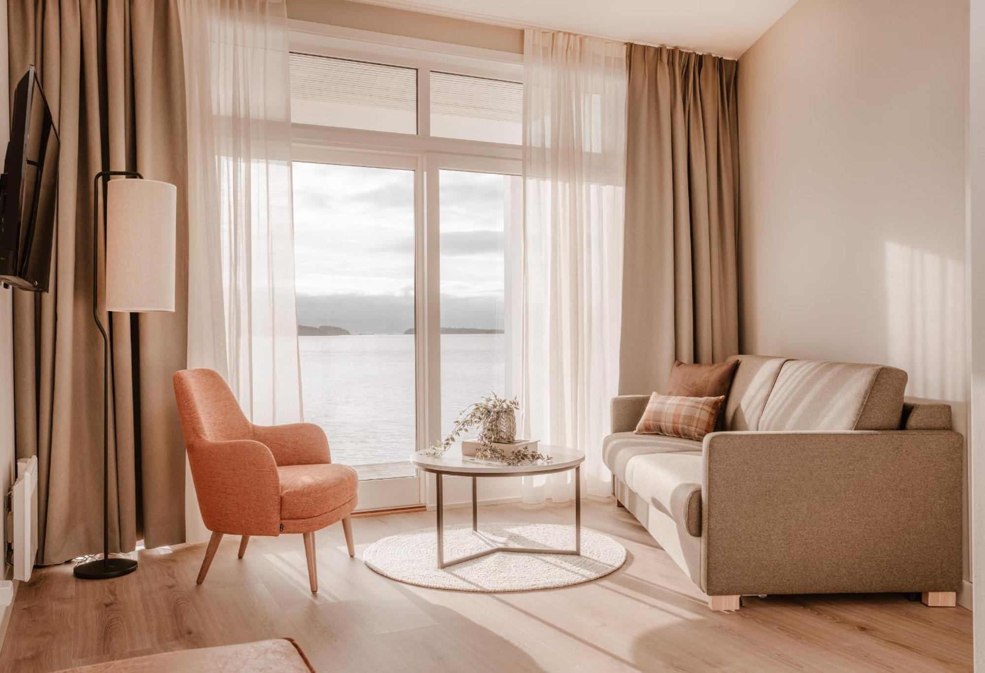 Jegtvolden Fjordhotell Straumen  Buitenkant foto